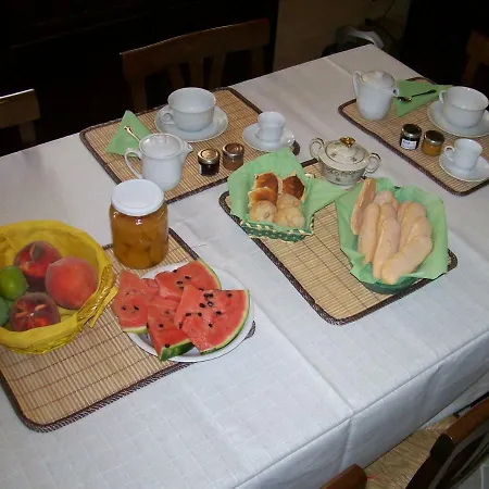 Sa Dommu E Sa Forada Bed & Breakfast Sarroch